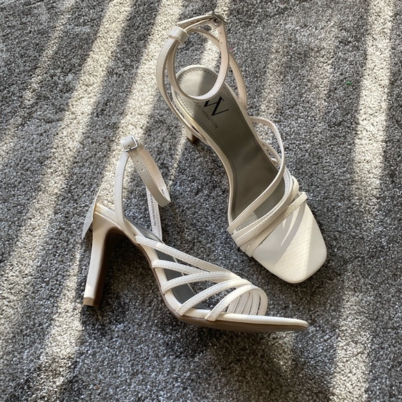 Summer Heels - Picture 1 of 6